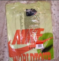 DA0629-383 Mens Nike Sportswear World Tour Long Sleeve Shirt Size Large NWT