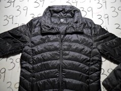 Medium Black Puffer Light Weight UNIQLO Brand Jacket