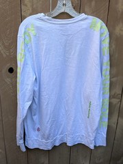 Nike World Tour Graphics WHITE Long Sleeve T-Shirt Beaverton Oregon Men’s XL
