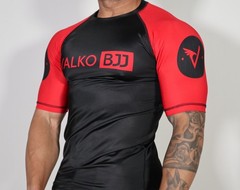 MEN’S BLACK/RED COMPRESSION SHIRT SIZE L