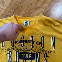 Starter Boston Bruins Hockey T-Shirt Mens Medium Vintage 90’s Made in USA Yellow