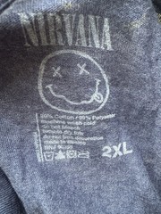 Nirvana T-Shirt Faux Smile Shirt Kurt Cobain Smiley Face Grunge Size LARGE