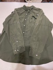 MEN’S SIZE MEDIUM GREEN COLUMBIA BRAND LONG SLEEVE BUTTON UP SHIRT