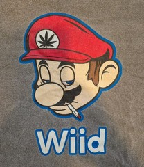 Vintage RARE Super Mario Stoner Parody Wiid T Shirt Big Face Size Small