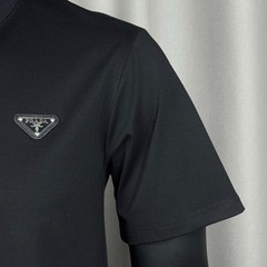 Prada minimalist 3D embroidered letter logo solid color unisex round neck t-shir