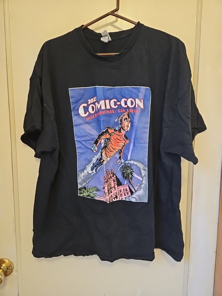 SDCC 2022 Exclusive Rocketeer Comic-Con Tee Men’s Tee Shirt – Size XXL