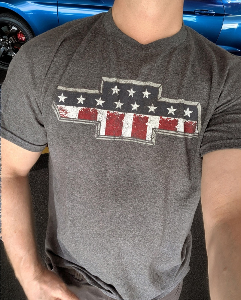 MEN’S TSHIRT: Chevrolet Chevy Bowtie USA Flag Gray Car Truck Cotton LARGE L
