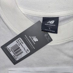 New Balance Play Anywhere Salt Tee Men’s White Short Sleeve T-Shirt Sz Large