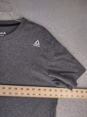 Reebok Mens Shirt Medium Gray Short Sleeve Crewneck Solid Casual Logo Pullover