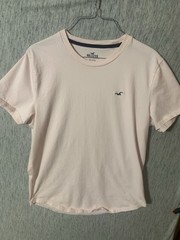 men’s Hollister Must-Have Collection Icon Crew T-Shirt in light pink Size M