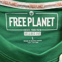 NEW Free Planet Men’s Green T-Shirt Relaxed Fit Short Sleeve Crew Neck NWT Large