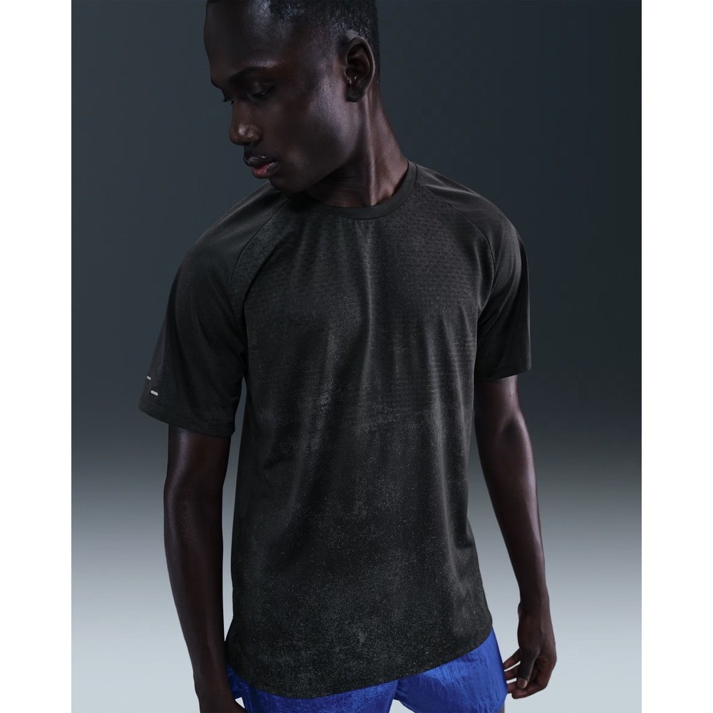 Nike Mens Dri-FIT ADV Stride Reflective Running T-Shirt Black IH7495-045 Small
