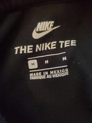 Nike Worldwide Tour Graphic T-shirt Men’s Medium Black Short Sleeve (S-2)