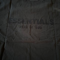 Fear of God Essentials T-Shirt Bundle (3 Pack) – Brand New w/ Tags