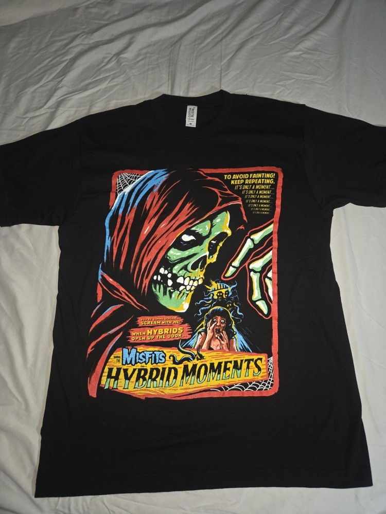 Misfits Hybrid Moments T shirt, size Medium, NWOT