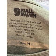 FJALL RAVEN mens mountain graphic tshirt size Medium in olive green EUC