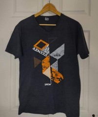 Next Level Apparel Men’s Tshirt Sz L