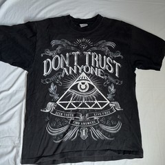 Shaka Street Wear Mens Black Xl DON’T TRUST ANYONE T-Shirt Illuminati