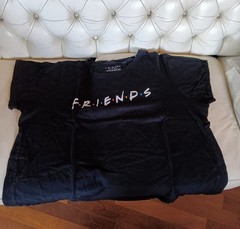 Friends t-shirt size XxxxL