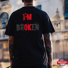 IM BROKEN Letters Graphic Casual Simple White and Black Print Tee