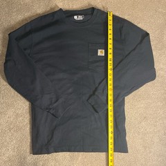 Vintage-Inspired Carhartt Long Sleeve Tee 🔥 Size: L (Fits true to size)