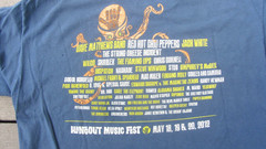 2 Hangout Festival 2014 Gulf Shores Alabama Ocean Blue Large Crew T-Shirt Koozie