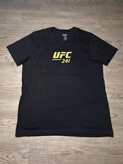 UFC T-Shirt Men’s Size Large UFC 241 Promo Daniel Cormier Vs Stipe Miocic MMA