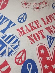Vintage 80s Peace Love Not War Hippie Psychedelic Single Stitch AOP Shirt Sz XL