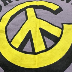 Chinatown Market T Shirt Mens S Pale Purple Short Sleeve Peace Sign City Modern