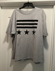 adidas The Go-To Tee Men’s 2XL Gray Crew Neck Flag Graphic Jersey T-Shirt