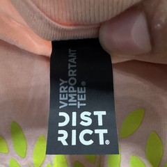 District Very Important Tee Pink Graphic Logo Cotton Men’s T-Shirt Crew Neck