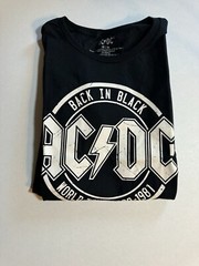 AC/DC – Men’s Medium T-Shirt Back In Black World Tour 1980-1981 Graphic Tee NWT