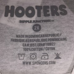 Hooters Graphic Tee Shirt 2XL Brand New Colorado Springs Mile High Club Elv 6035
