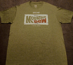 2016 2XL Tee Luv Distressed Drink Mountain Dew Graphic Soda Collector T Shirt
