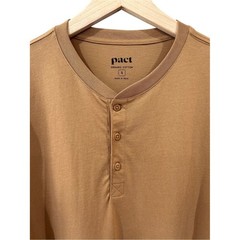 Pact Men’s Softspun Long sleeve Henley shirt S camel organic cotton NWOT