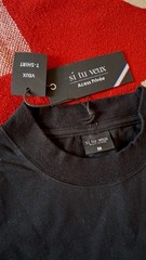 Yes Tu Veux Black T-shirt, Size M, New with Tags, Embossed Logo, 100% Cotton