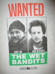HOME ALONE WET BANDITS T SHIRT Retro 80s Movie Harry Lime Marv Merchants SMALL