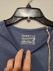 Faherty NWT Shirt Mens M Blue Short Sleeve Sunwashed Tee 100% Organic Cotton NEW