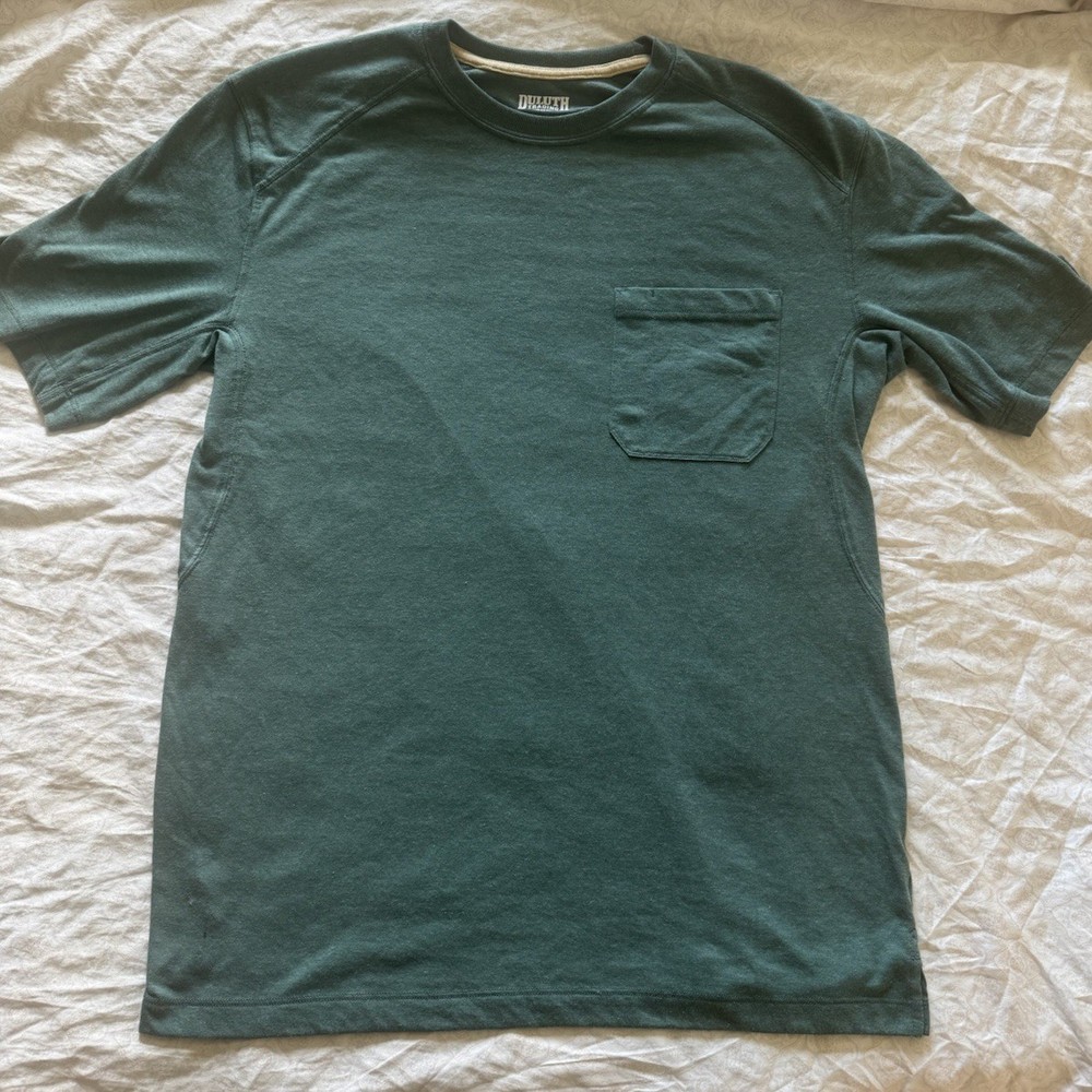 Duluth Trading Co Mens T-Shirt Green Short Sleeve Cotton Size L Pencil Pocket