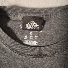 ROCK AND ROLL HALL OF FAME MUSEUM T-Shirt Size Small Vintage Double-Sided Cotton
