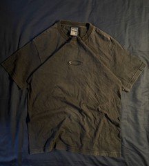 Vintage 90’s Y2K Oakley Centre Logo Software T shirt – Size L