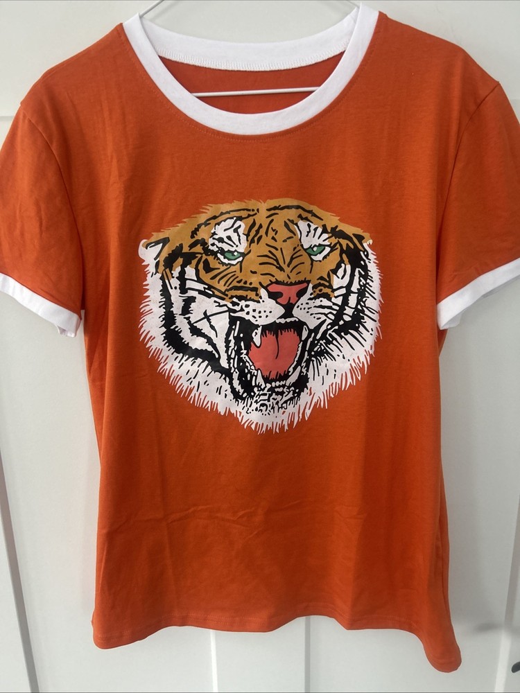NWOT Gorgeous Bright Orange Growling Tiger Classic Graphic S/S Tee Unisex Medium
