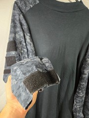 RothCo Long Sleeve Camo Shirt Size XL Black Grey Camouflage Design Acrylic Army
