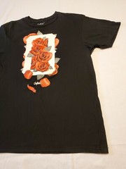 Outrank Black T-shirt Mens Medium Roses 19.5W X28L