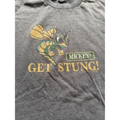 Mickeys Fine Malt Liquor Get Stung Hornet Graphic T-Shirt Mens XL Gray Vintage