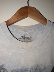 Vintage 2003 The Mountain Tiger Animal Nature Big Cat Blue Medium T-Shirt