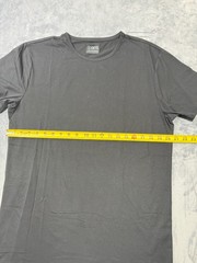 CUTS Clothing Split-Hem Crewneck T-Shirt Mens Extra Large Black NWOT Pyca Pro