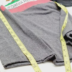 California Republic T-Shirt Gray White Graphic Bear Size Medium Shaka