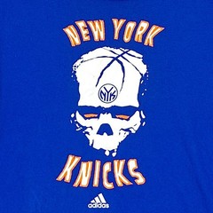 Adidas New York Knicks Tshirt Mens L Blue Basketball Skull Metal NBA Streetwear