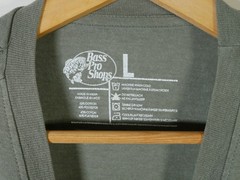 Bass Pro Shops Fishing Graphic T-shirt Size L “Sharpest Hook in the Tackle Box”